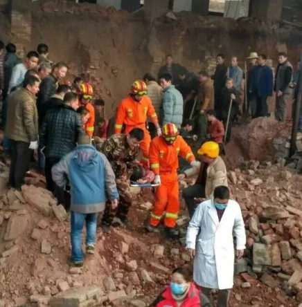 重庆垫江砖厂垮塌致4死 年龄最大的69岁