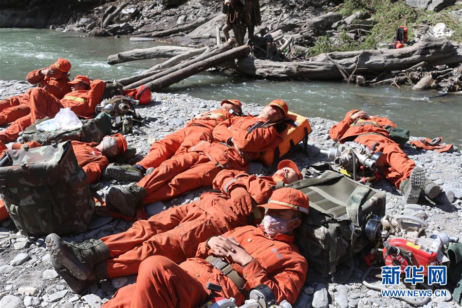 （图文互动）（3）四川雅江森林火灾持续一周　暂无人员伤亡