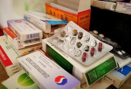 照顾病弟终身未娶 在拼凑的床上同睡五十年【图】