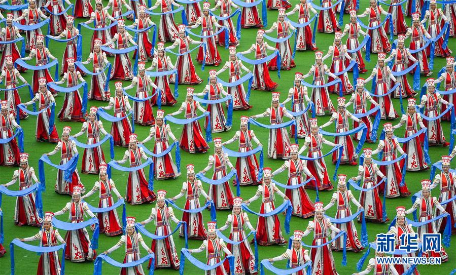 （XHDW）（8）内蒙古各族各界隆重庆祝自治区成立70周年