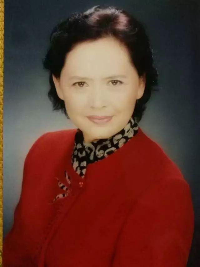 《爱,在同一星球》 作词:李黎 作曲:陈彤 演唱:楚宋雁 周思宇 贺昭远